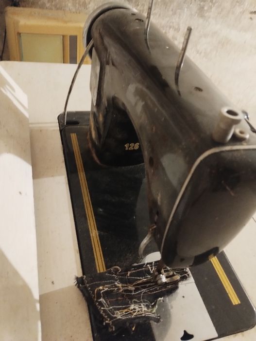 Шевна Машина LADA