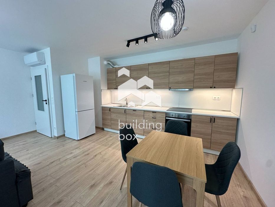 Дава се под наем Тристаен апартамент в София, Младост 2 - 86 кв.м за 818 € - Снимка #1