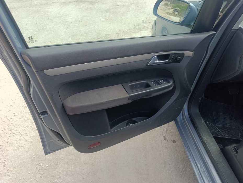 VW Touran / Фолксваген Туран - на части