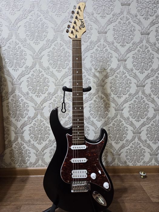 Электрогитара cort G110