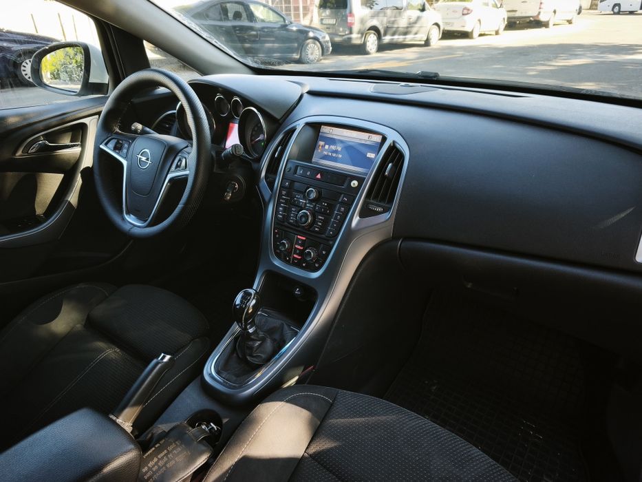 Opel Astra J 2014 propietar