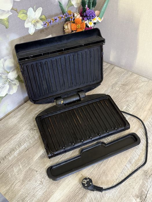 Электрический гриль Russell Hobbs