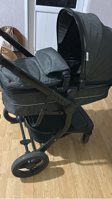 Продам коляску текнум серого цвета