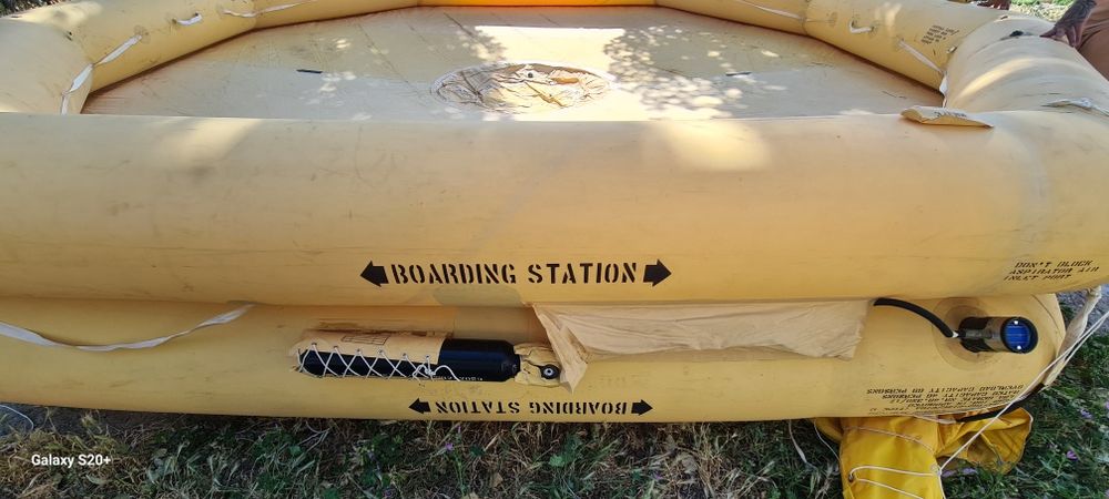 Авариен спасителен сал за 46 personen внос от САЩ