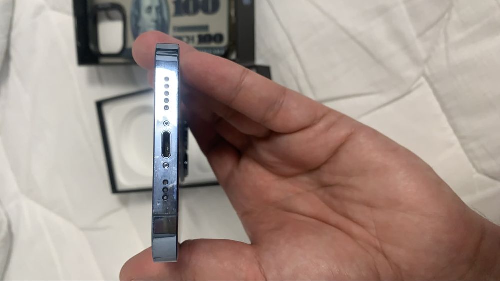 Vand iphone 13 pro 128 GB