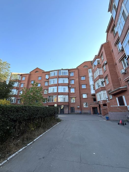 3х ком квартира район Мегастрой