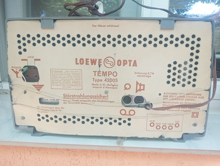 Radio Loewe opta tempo