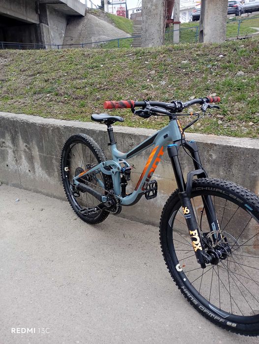 Bicicleta Giant reign