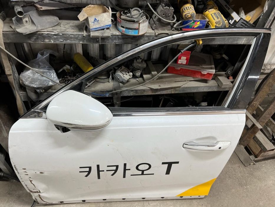 Продам передний дверь левый на Киа к7