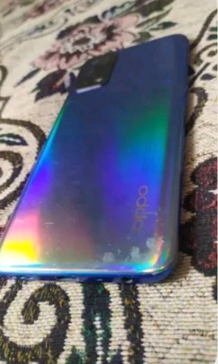 Продам Oppo a55 есть трещины
