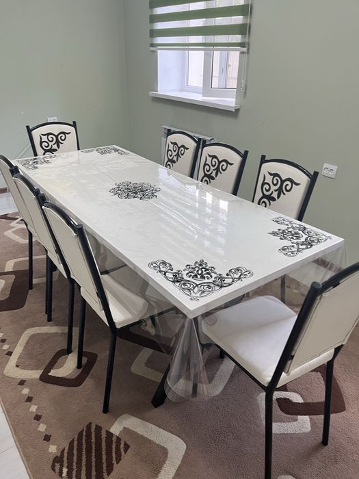продам стол со стульями