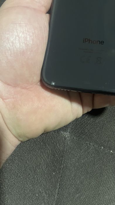 iphone 8 , 64gb-Добро състояние