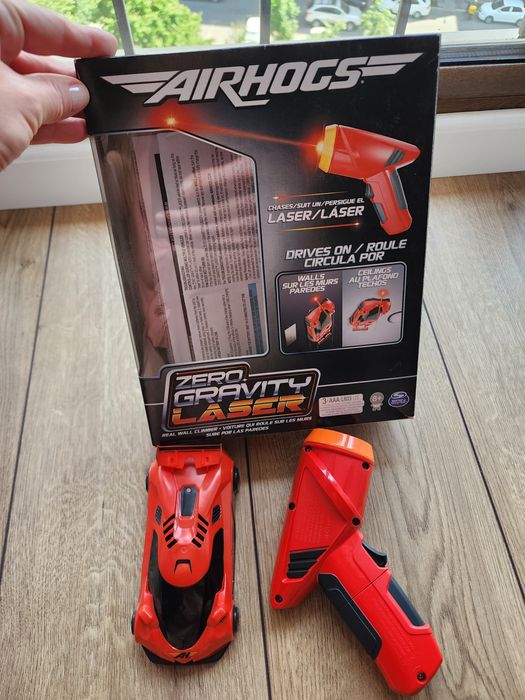 Продам радиоуправляемую машинку  Air Hogs Машинка Зеро Гравити (оригин