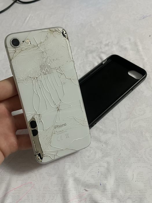 Айфон 8 , 64гб!!