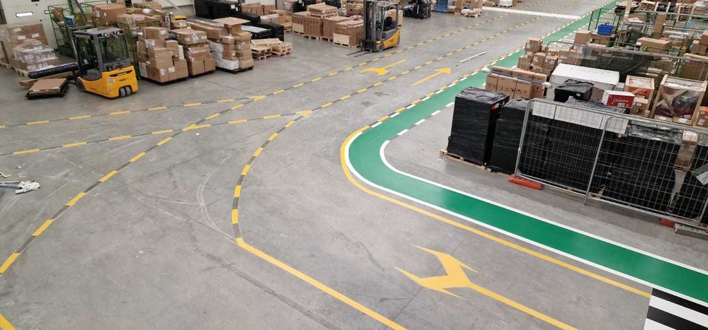 Marcaje Rutiere Industriale si Semnalistica - Parcare, Hale, Depozite