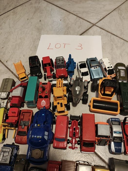 Vând mașinuțe metal și plastic - LOT 3