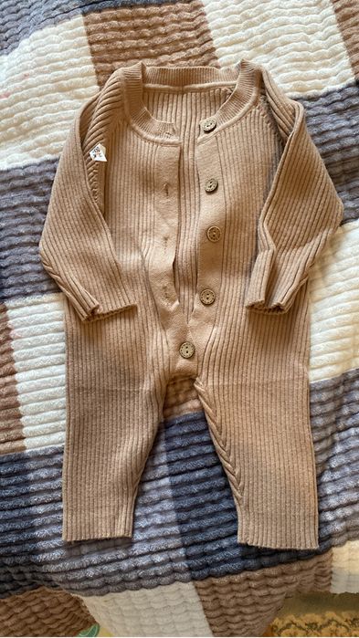 продам комбинезон весна осень