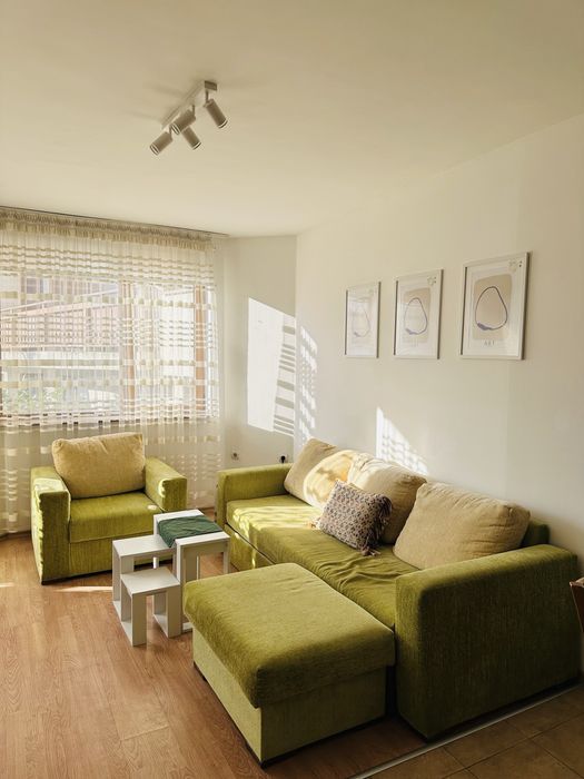 Дава се под наем Двустаен апартамент в Банско - 65 кв.м за 460 € - Снимка #1