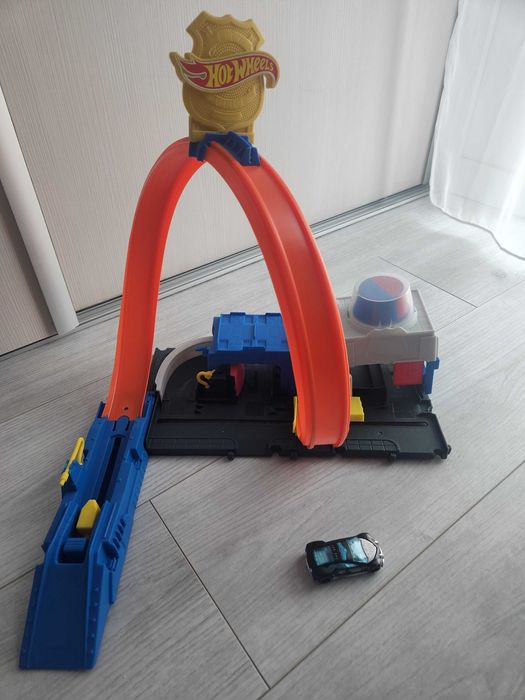 Pista masini Hotwheels Police Station