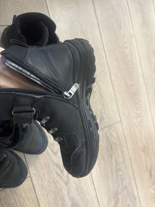 Продаю зимние ботинки для мальчиков