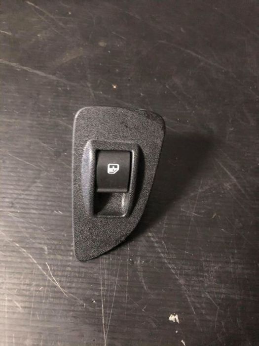buton geam stanga spate fiat bravo