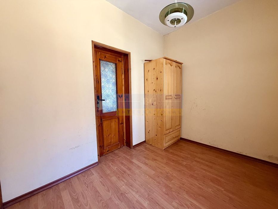 Продава се Двустаен апартамент в Бургас, Братя Миладинови - 42 кв.м за 1184 €/кв.м - Снимка #12