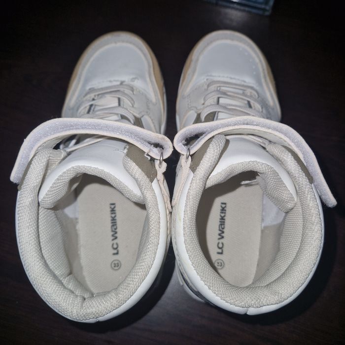 Adidași noi mărimea 33