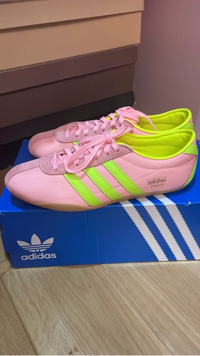 Продам adidas Tokyo