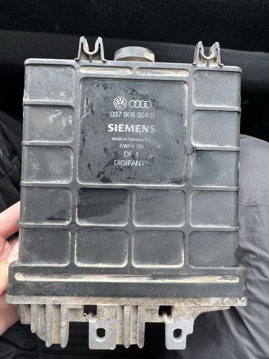 Продам ЭБУ для фольцваген b3,b4,гольф,джетта.