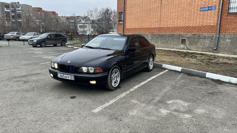 Продам BMW 525i…….