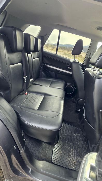 Suzuki Grand Vitara 4x4 euro 5 full navi trapa