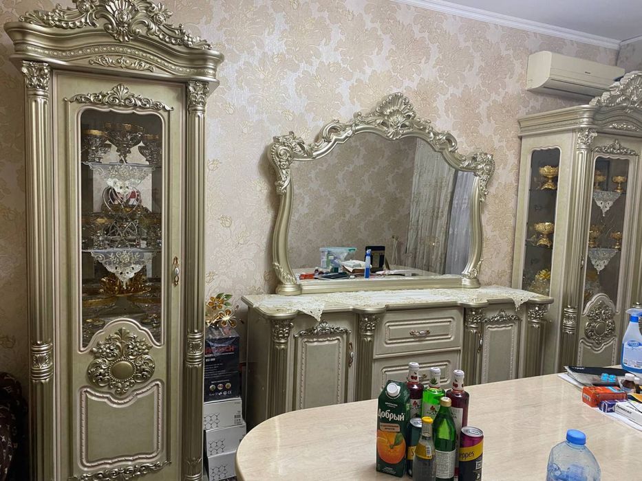 Новая мебель для зала очень красивая вместительная