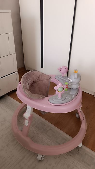 Продам детские  ходунки 5000