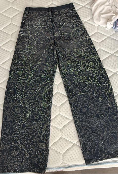 Чисто нови блестящи дънки ZARA