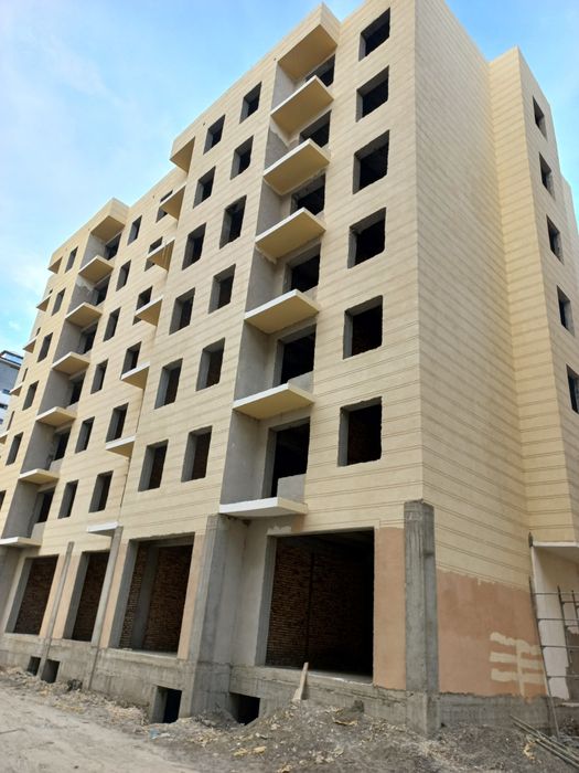 Продаётся 3-х комнатная в центре города.