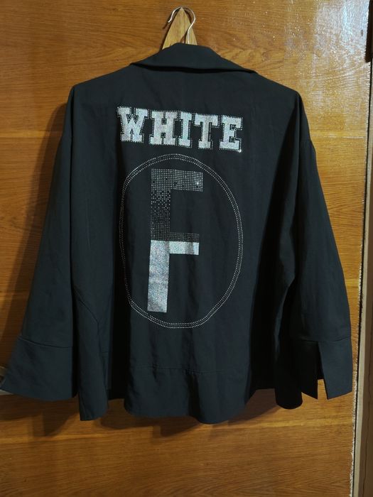 Одежда для женщин и девушек. Кофточка теплая , рубашка, куртка.