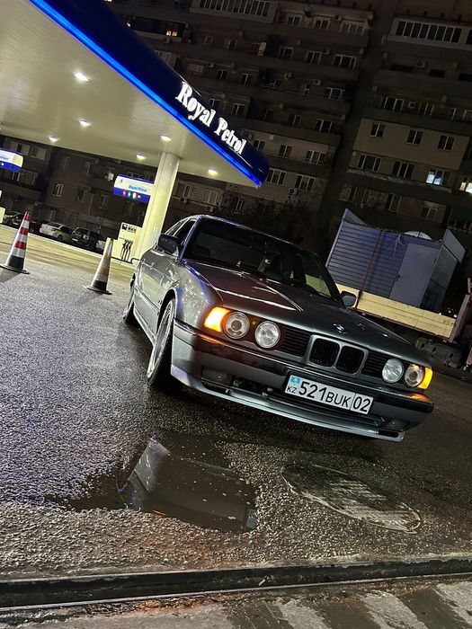 Продам BMW 525 E34