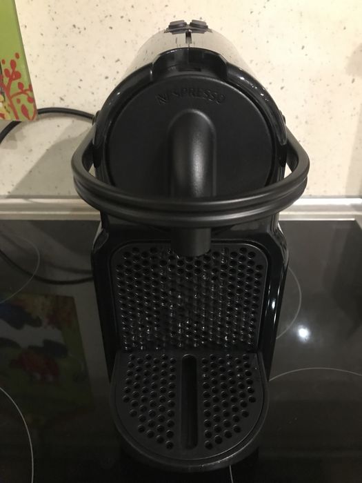 Nespresso Mini Essenza и Nespresso Inissia