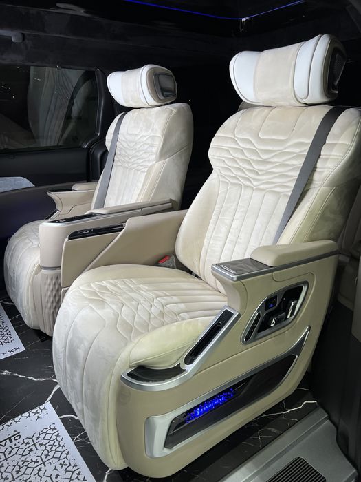 Kia Carnival Hi Limousine 2025