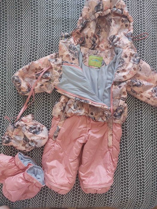 Комбенезон р.74 на девочку
