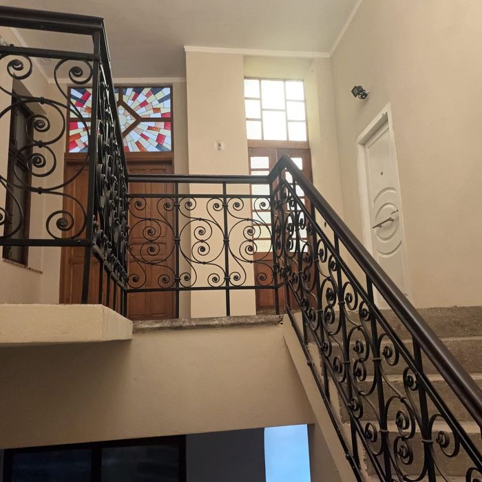Închiriez apartament ultracentral 46 mp aproape de Primărie
