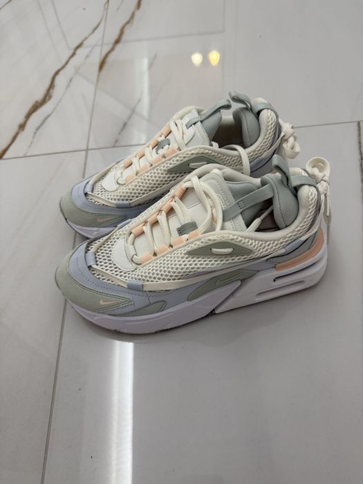 Маратонки - AIR MAX furyosa