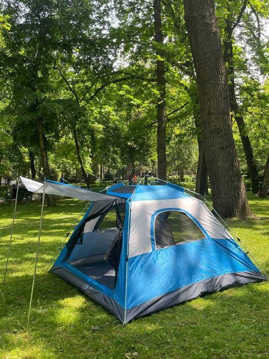 Палатка для кемпинга ,отдыха.