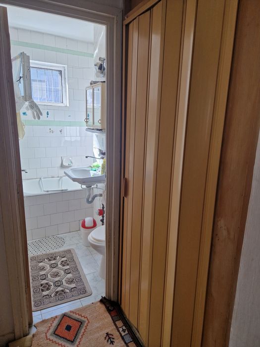 Vand apartament 2 camere