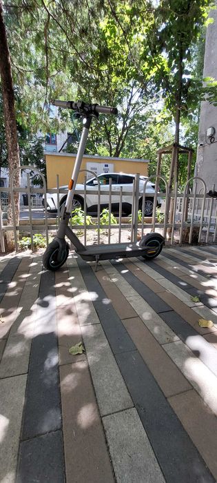 Vând trotinetă electrică Motus Scooty