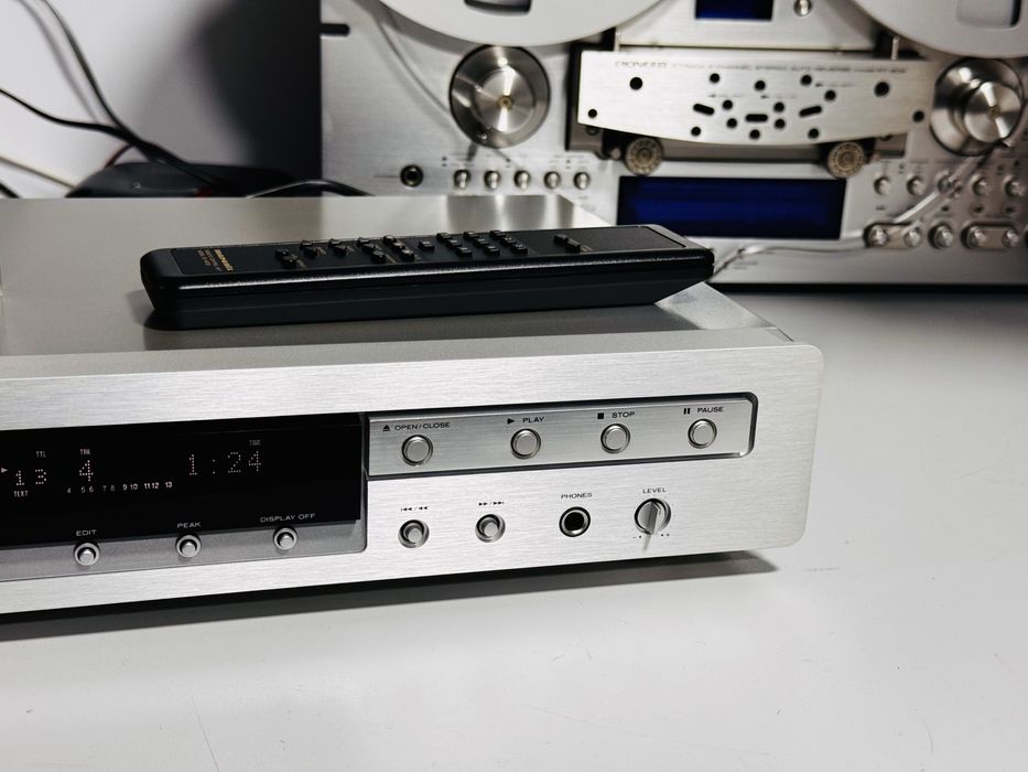 CD-player MARANTZ CD5001, telecomandă,analog/digital,sunet calitativ !