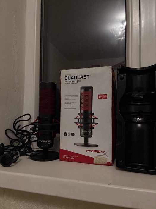 Микрофон HyperX Quadcast ™