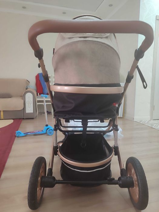 Коляска детская всесезонная