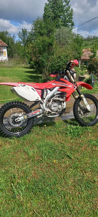 Honda crf   250 cm