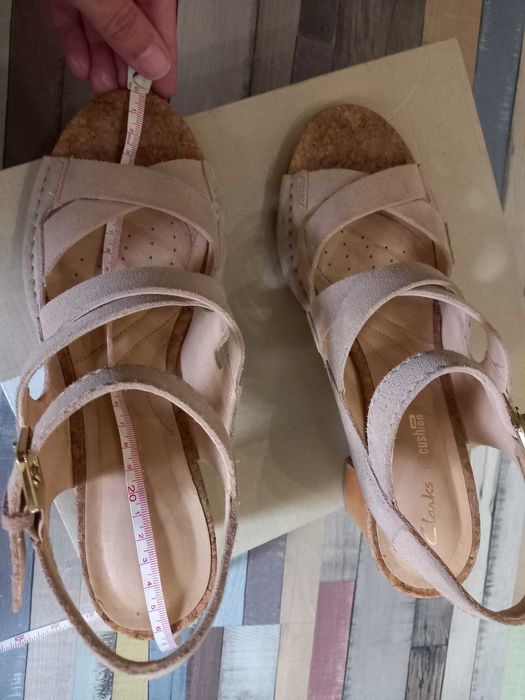 Дамски сандали  Clarks-почти нови